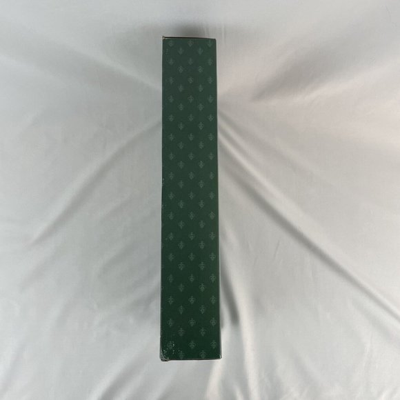 Barbie 1996 Yuletide Romance Hallmark Special Edition 3rd in Series Doll w/Box - Picture 4 of 8